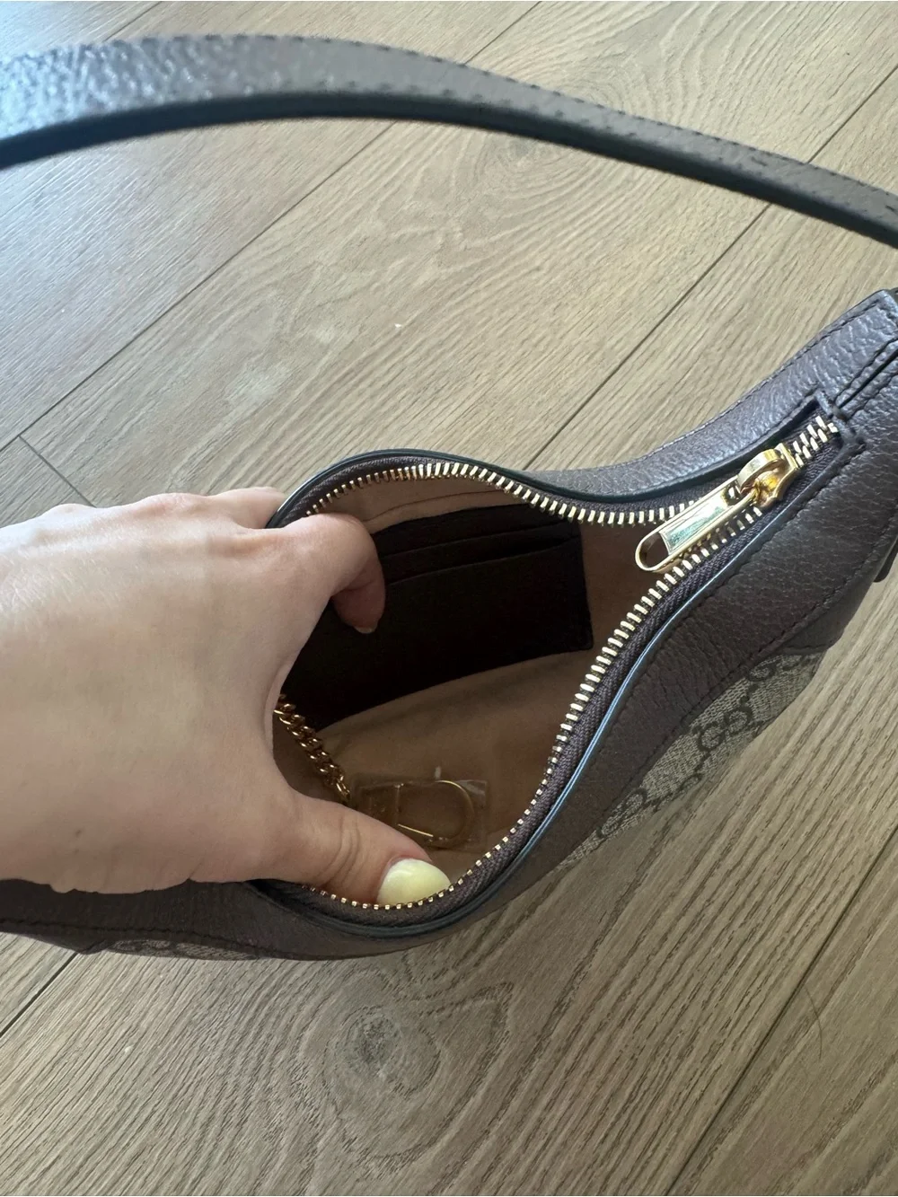 Gucci Ophidia Small Shoulder Bag - Picture 5 of 6